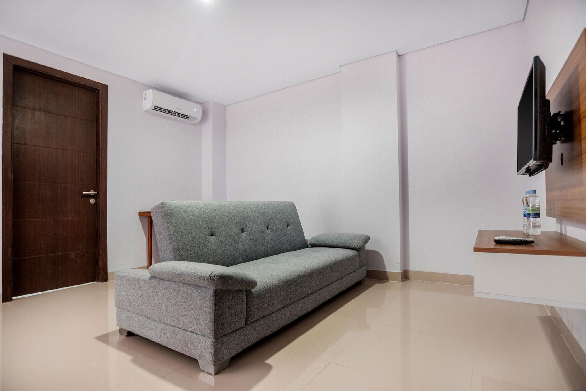 OYO 258 Flagship The Enviro Cikarang Hotel Bagian luar foto