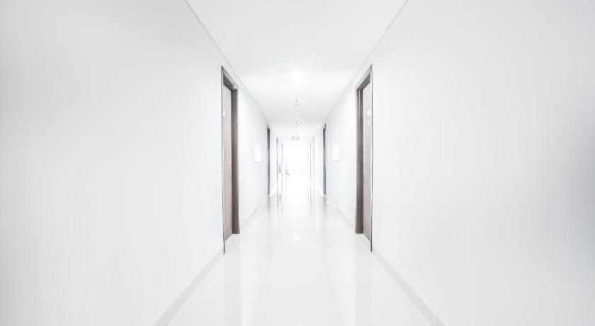 OYO 258 Flagship The Enviro Cikarang Hotel Bagian luar foto