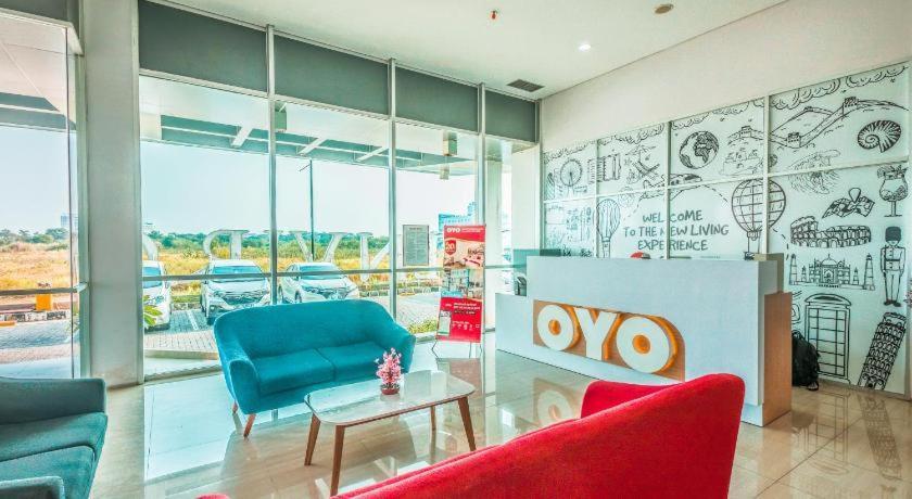 OYO 258 Flagship The Enviro Cikarang Hotel Bagian luar foto